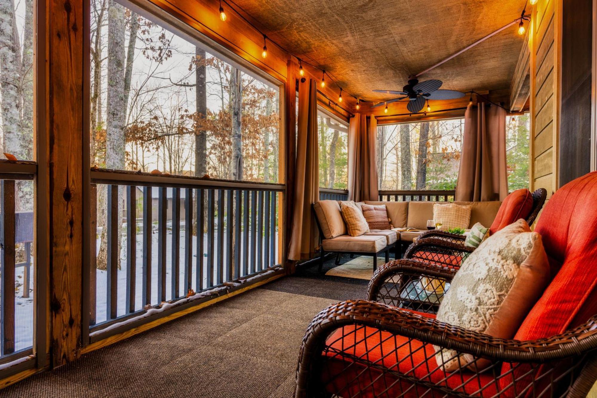 The Moondance Cabin By Lightfoot Stays Vacation Rentals Sevierville Eksteriør billede