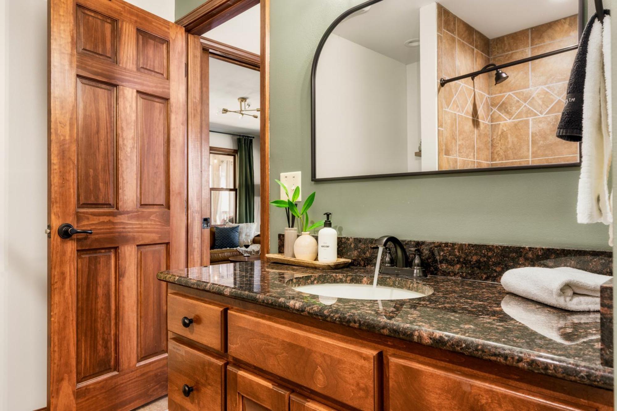 The Moondance Cabin By Lightfoot Stays Vacation Rentals Sevierville Eksteriør billede